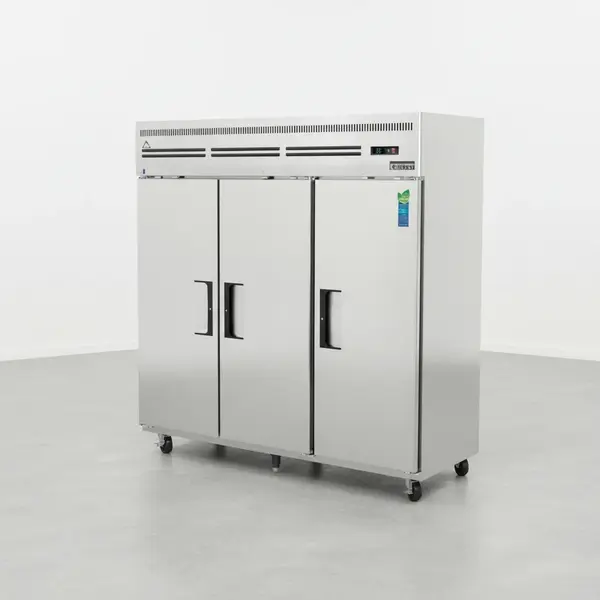 Everest Refrigeration ESR3 Reach-in Refrigerator