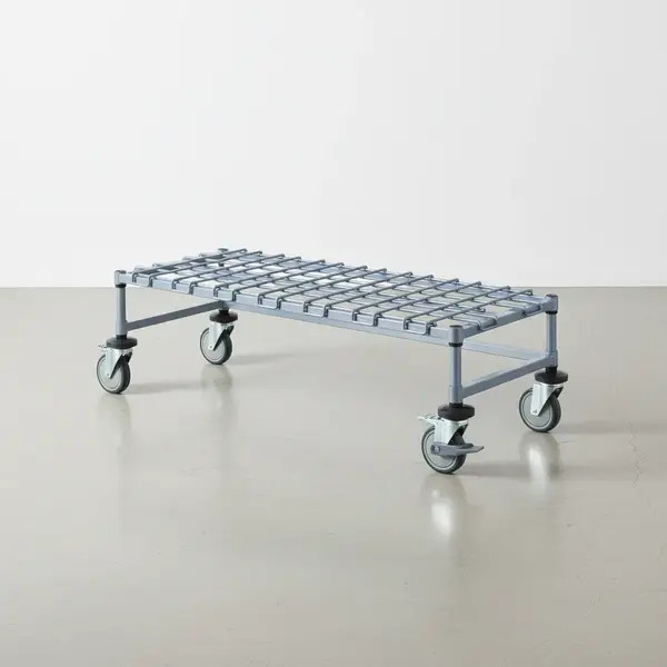 Quantum Food Service M24366DGY Dunnage Platform Rack