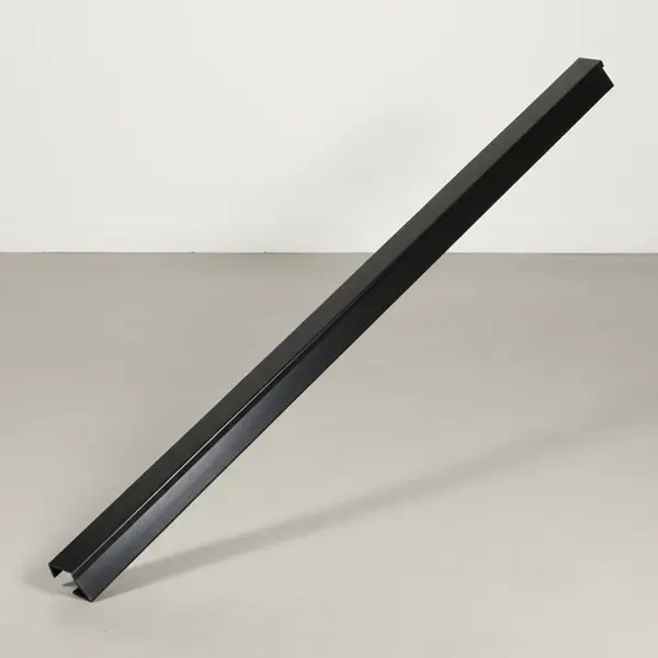 San Jamar 964503 Carlisle Sneeze Guard Ridge Channel - 4 ft., Aluminum, Black