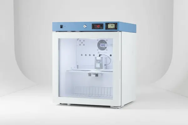 Summit Commercial ACR162GNSF456