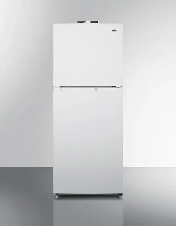 Summit Commercial BKRF1088W Break Room Refrigerator-Freezer