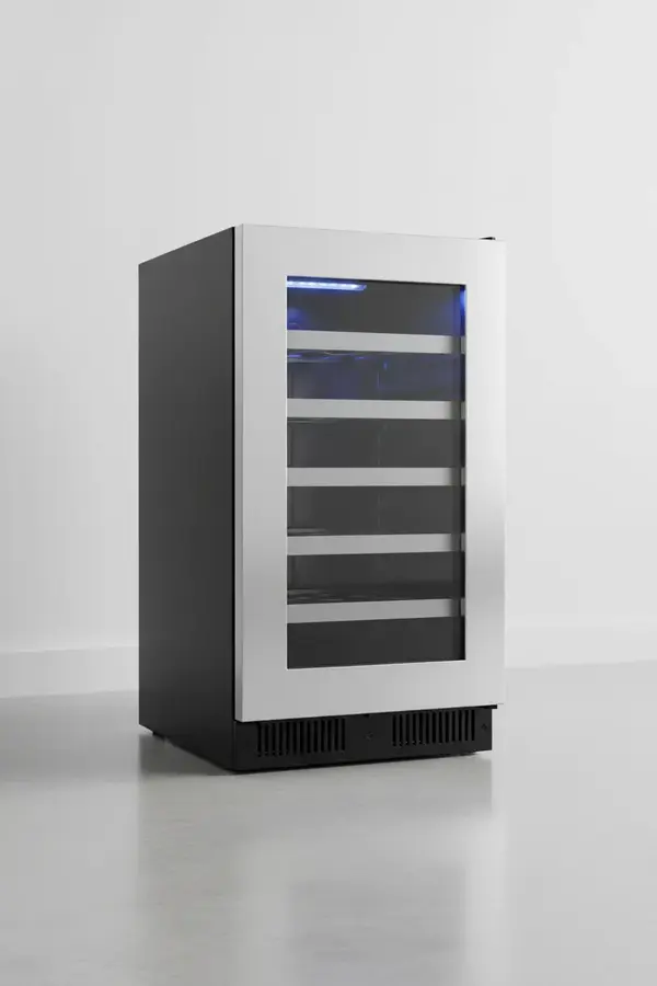 Summit Commercial CL18WCPNR