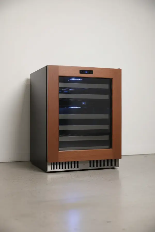 Summit Commercial CL244WC2PNR