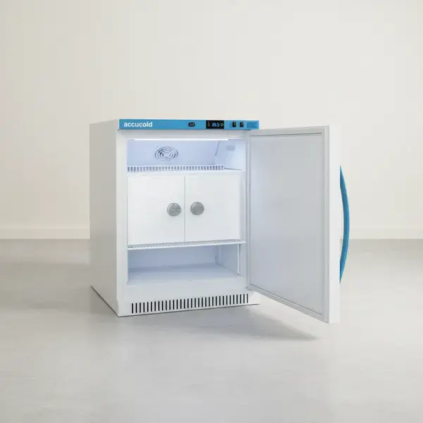 Summit Commercial MLRS6MCLK