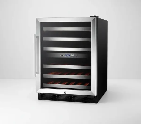 Summit Commercial SWC530BLBISTCSSADA