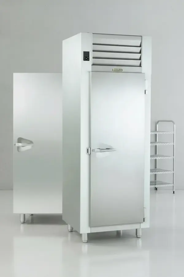 Traulsen RHT126WPUT-HHS