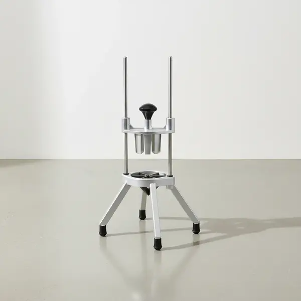 Winco FWS-6 Fruit Wedge Slicer - 6 Sections, Aluminum & Stainless Steel