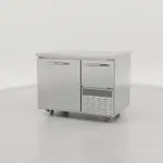 Continental Refrigerator FA43SN-U
